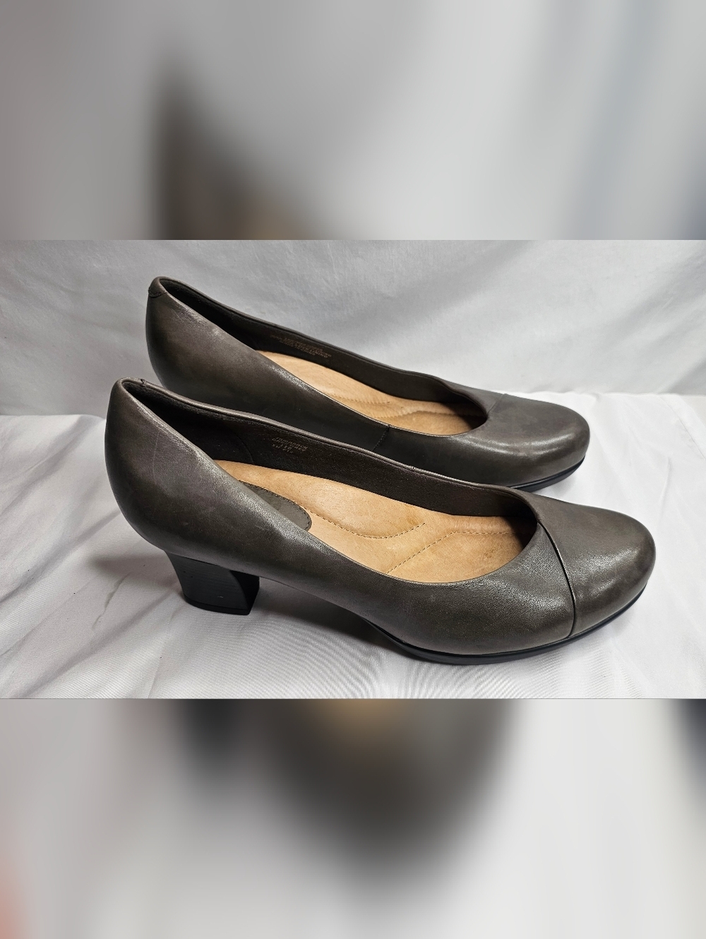 Earth Tamarisk Taupe Soft Calf pumps Size 11 - Picture 5 of 12